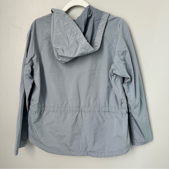 Gap (Medium) Lightweight Pale Baby Blue Wind/Rain Jacket - Picture 4 of 7